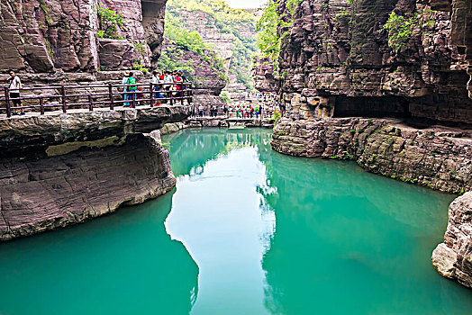 quay thử miền bắc